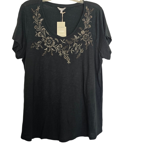 Lucky Brand Tops - NWT Lucky Brand Dark Green Embroidered Floral Embroidered Tee